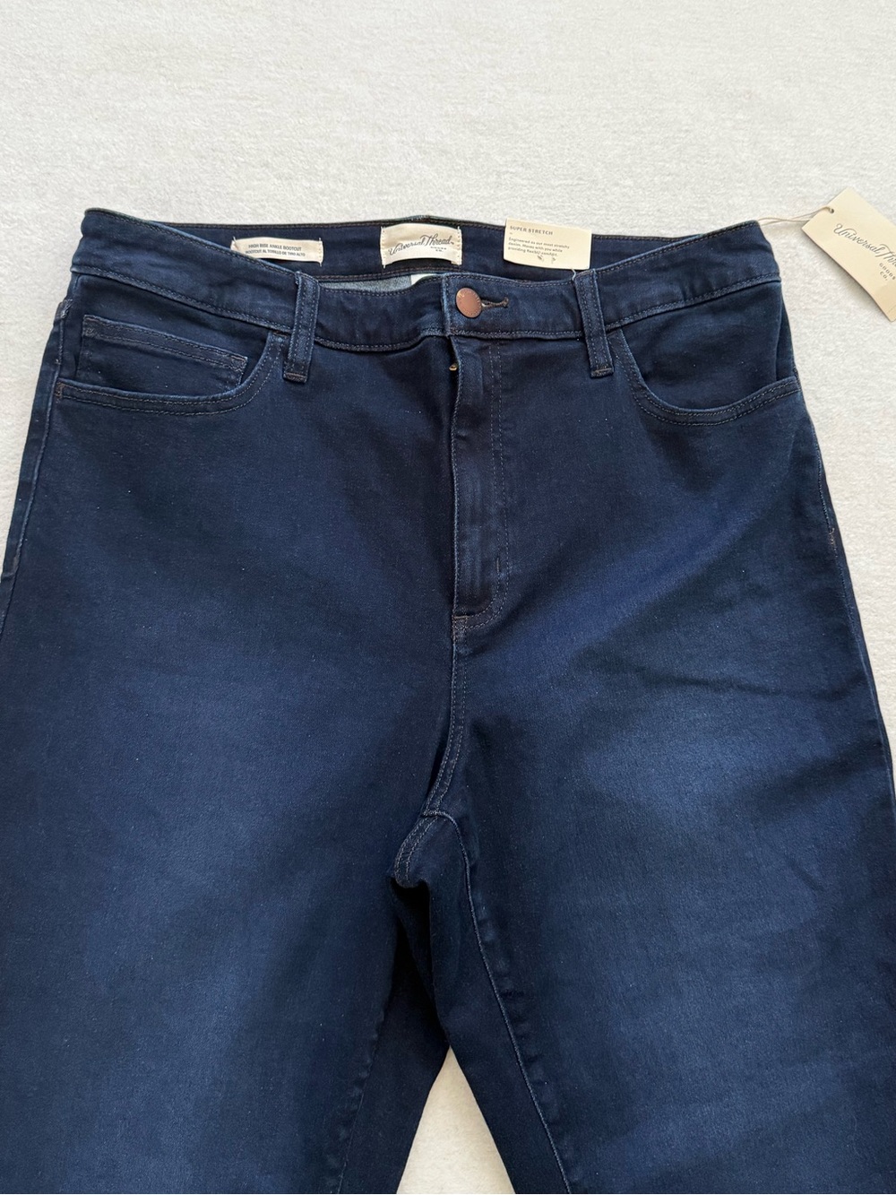 Universal Thread High Rise Ankle Bootcut Jeans Women’s 17R Dark Wash NWT - Picture 3 of 11